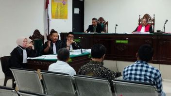 لذلك قال الشاهد ، 3 مسؤولين رفيعي المستوى في BSI Bengkulu إن إجراء توزيع KUR لم يمتثل للقواعد