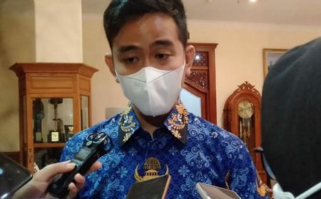 Gibran Siapkan Lahan di Pasar Kliwon untuk Bangun SMA Atasi Kesulitan Akses ke Sekolah Negeri karena Zonasi