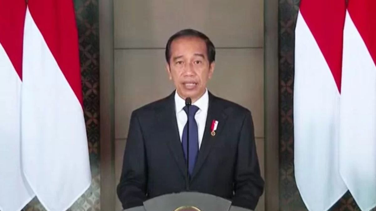 MK Putuskan, Jokowi Harus Umumkan Status Pandemi Akhir 2021
