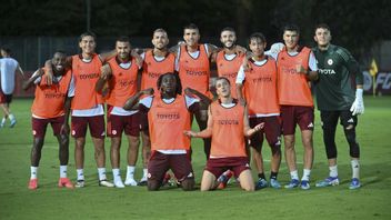 Totti apparently warned De Rossi, Roma Ultras Supporters Demo the Player