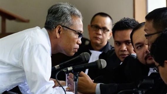 Buni Yani, Who Used To Get Ahok Imprisoned Joins The Ummat Party Made By Amien Rais