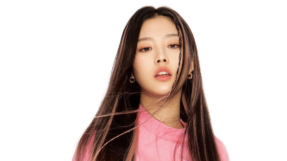 4 Months Of Debut, Hyunny Leaves VVUP Group Due To Health