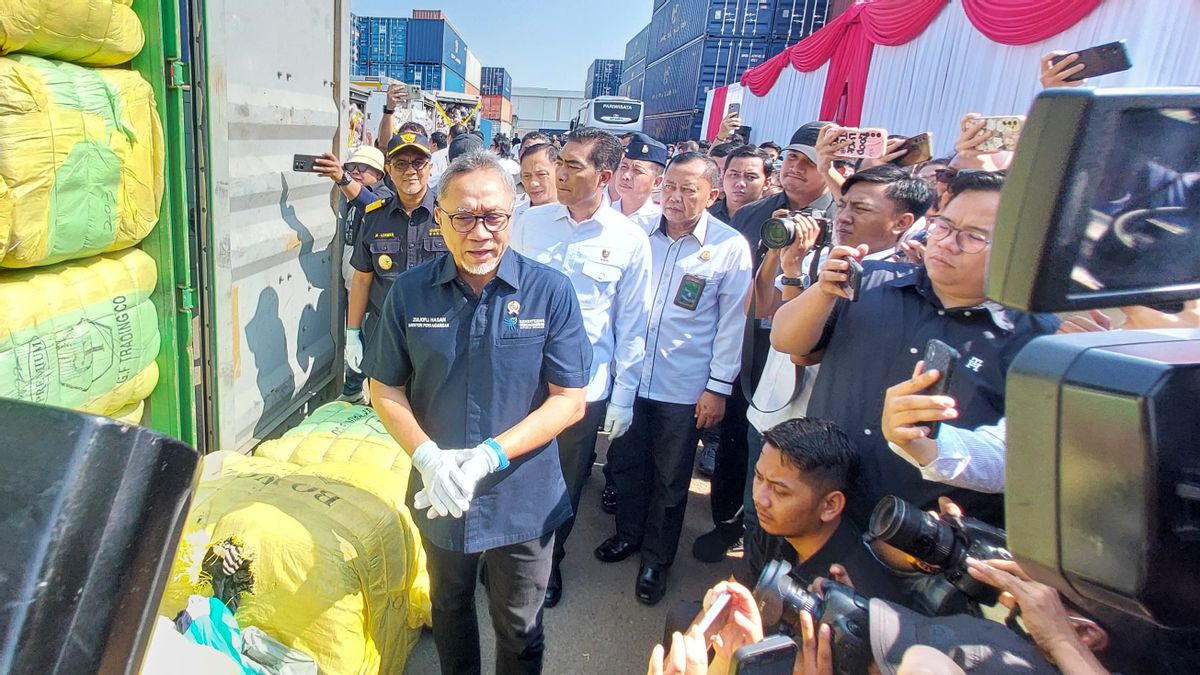 Mendag Zulhas Bocorkan Impor Keramik Bakal Dikenakan BMAD hingga 50 Persen