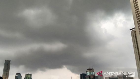 BMKG 天気予報: ヤゴデタベク の雷と強風を伴う雨の注意