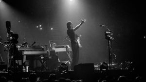 Radiohead Kalahkan Metallica untuk Rekor Kehadiran Penonton di The O2 Arena