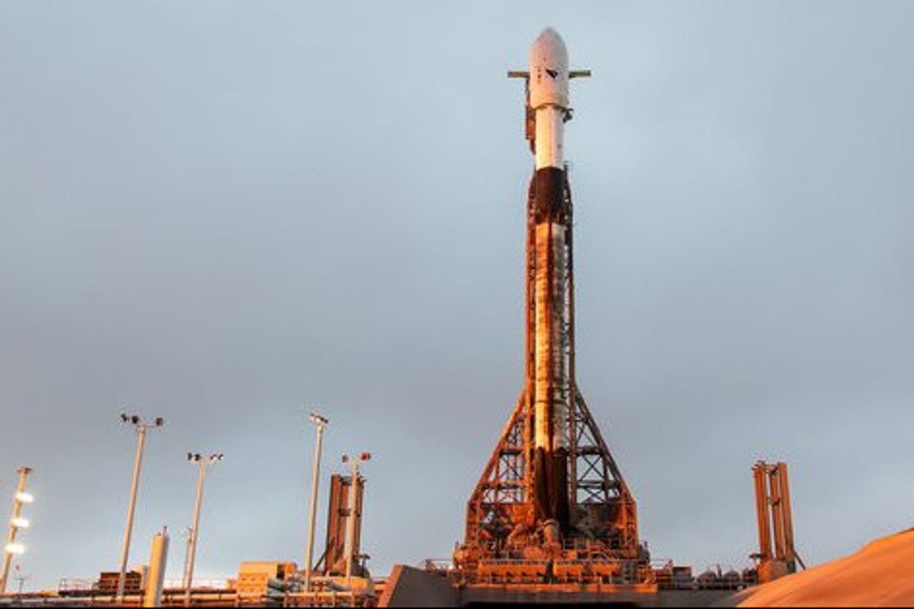 ドイツ軍の2つの新しいアイス衛星が軌道上で運用に失敗した