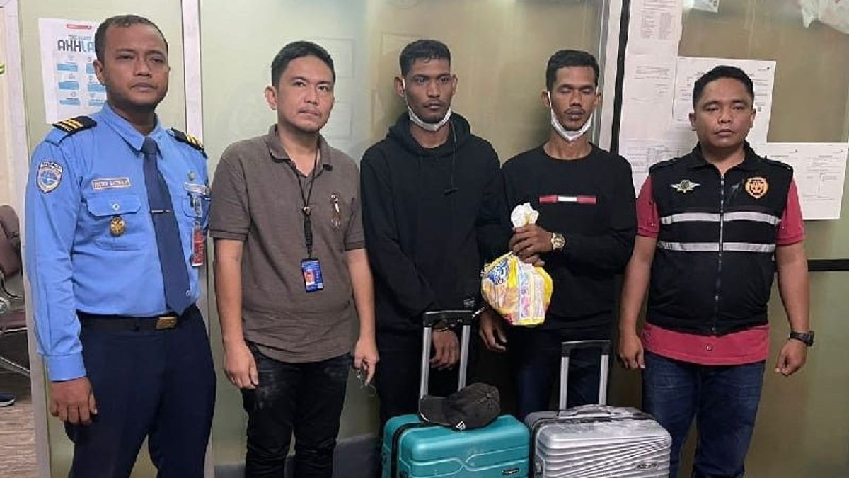    Bawa Sabu di Botol Bedak Bayi, 2 Orang Ditangkap di Bandara Kualanamu