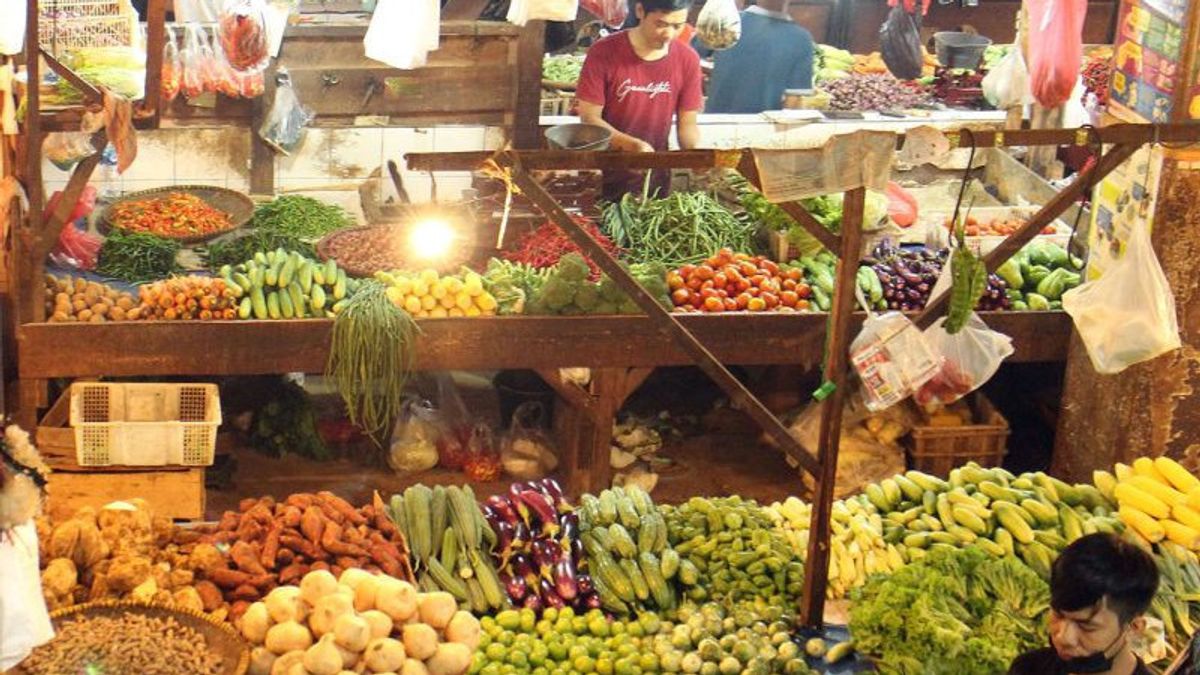 ルピアは弱体化、ズーリャス貿易相は食料価格に影響を与えないと楽観的