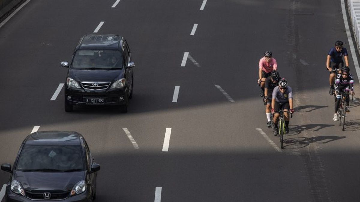 Anies Buat Jalur Khusus Road Bike, PDIP: Lebih Baik Prioritaskan Ojol