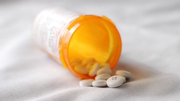 母乳育児のためのメフェナマ酸:安全に摂取するか、避けるべきか?