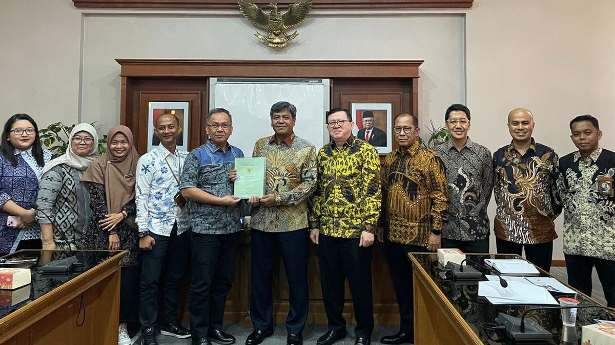 Secure State Assets, Ministry Of Industry Receives Small Industrial Environment Certificate From KATR/BPN