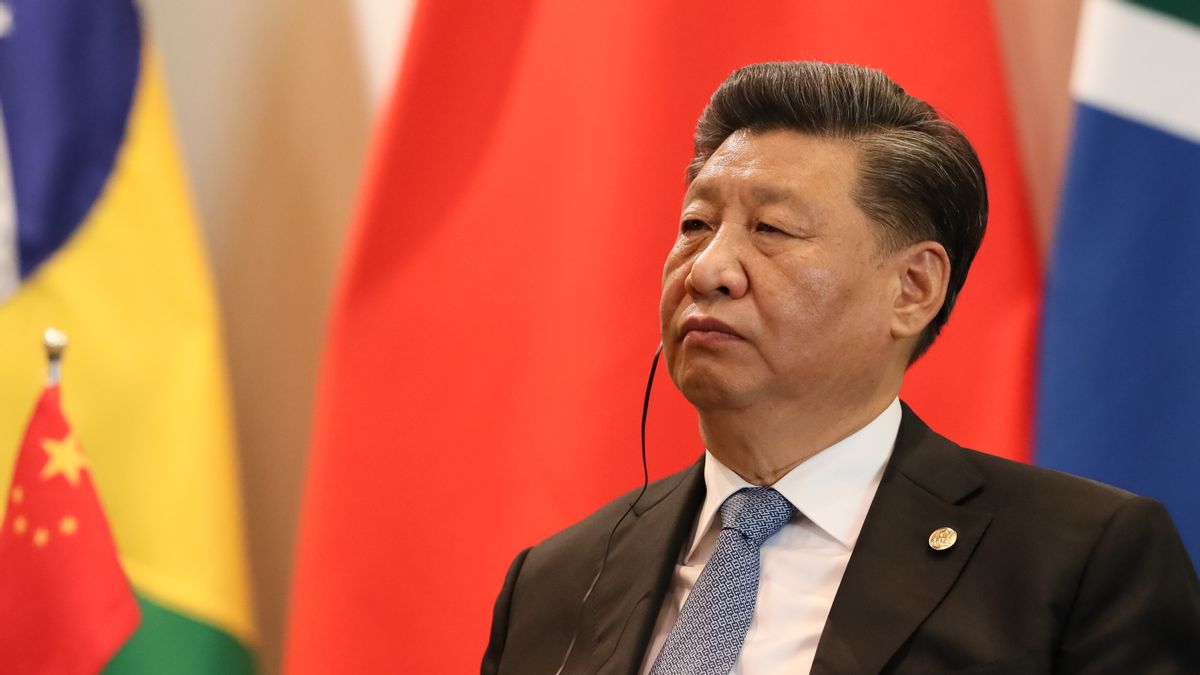 الرئيس شي جين بينغ يدعي انتصار الصين في القضاء على الفقر