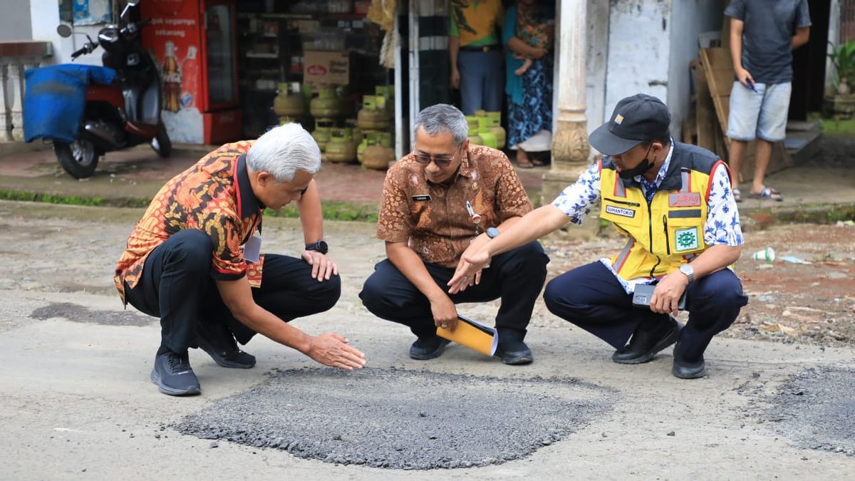 Jalan di Batang dan Kendal Rusak, Ini yang Dilakukan Ganjar Pranowo