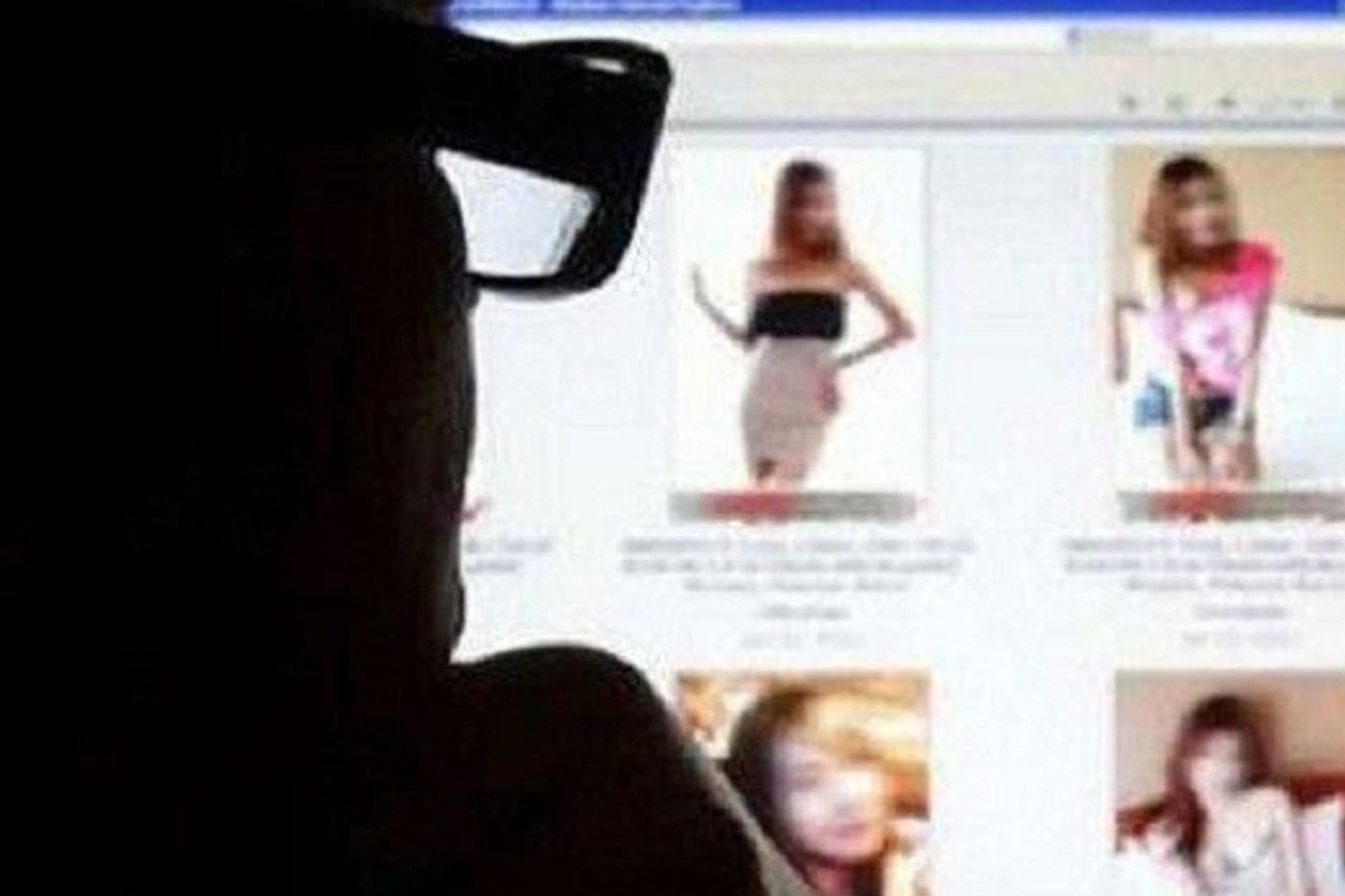 Elementary School Students Who Are Made Into Online Sex Workers Are Charged  With A Tariff Of Rp. 400 Thousand, With A Cut Of Rp. 300 Thousand By Their  Boyfriend For Renting A Room