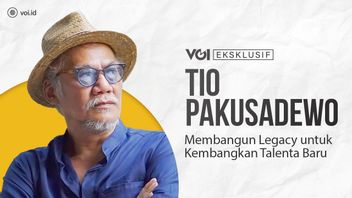 ビデオ: 独占、Tio Pakusadewoが新たな才能を開発するためにレガシーを構築
