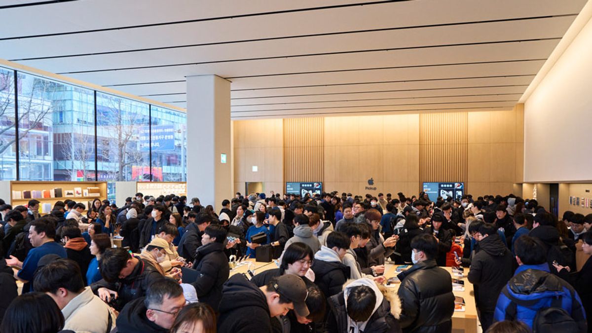 Apple Store Officially Opened In Hongdae, South Korea