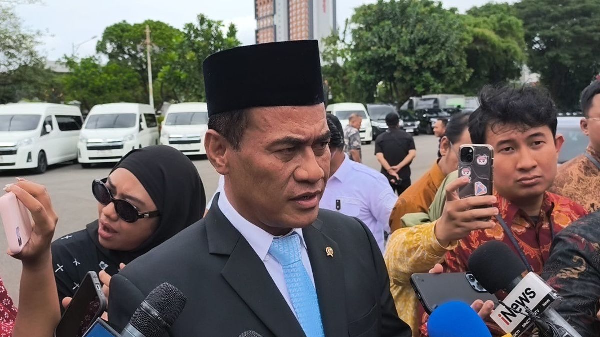 Mentan Amran Soroti Tanaman di Lereng Curam, 870.000 Hektare Disiapkan Cegah Longsor