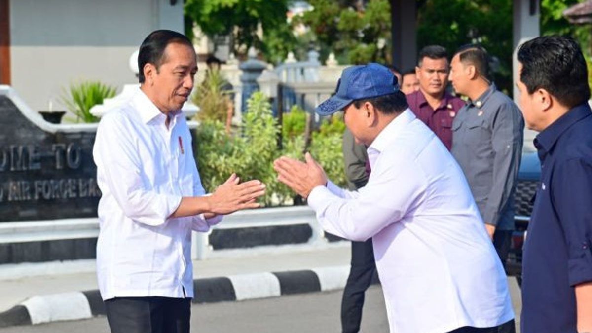 President Jokowi Leaves For East Java To Review PT Pindad's Alutsista
