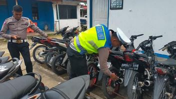    العشرات من الدراجات النارية ذات العادم Brong التي قامت الشرطة بتأمينها لشرطة شرق آتشيه