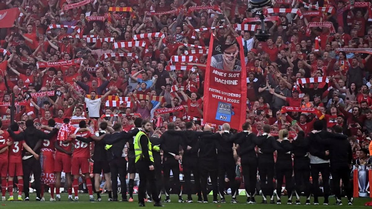 Liverpool Sudahi Penantian Perayaan 35 Tahun, Suar Merah Diiringi One Kiss Milik Dua Lipa
