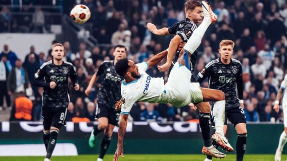 Aubameyang Hattrick Saat Marseille Hancurkan Ajax di Laga Tujuh Gol