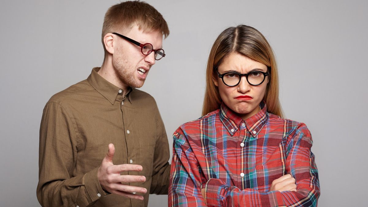 6 Toxic Thoughts That Make Relationships Unhappy