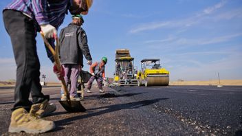 NTT州政府が道路建設のために1,897億ルピアの融資を受ける