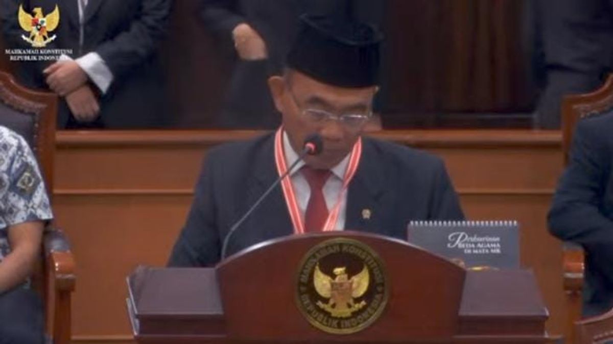 MKセッションで証言した最初の大臣として、ムハジルはインドネシアの貧困率を明らかにした。