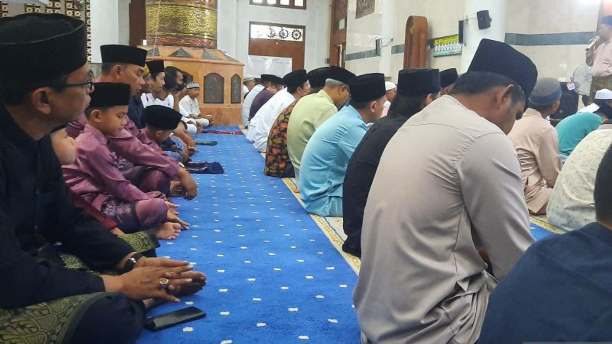 Di Natuna Kepri, Muhammadiyah dan NU Kompak Salat Iduladha Bersama di Masjid Agung