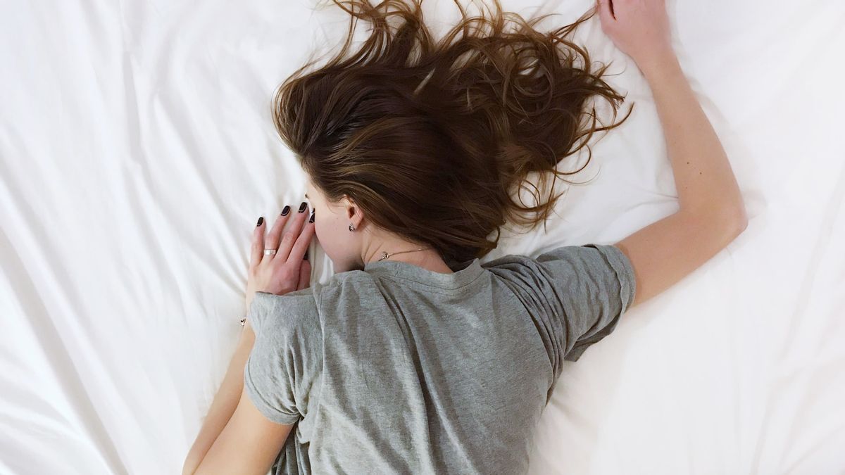 5 Alasan tidak Boleh Tidur Tengkurap, Wajib Disimak! 