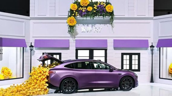 Ini Dia Huawei Luxeed R7, Mobil yang Memiliki Jarak Tempuh 1.673 Km