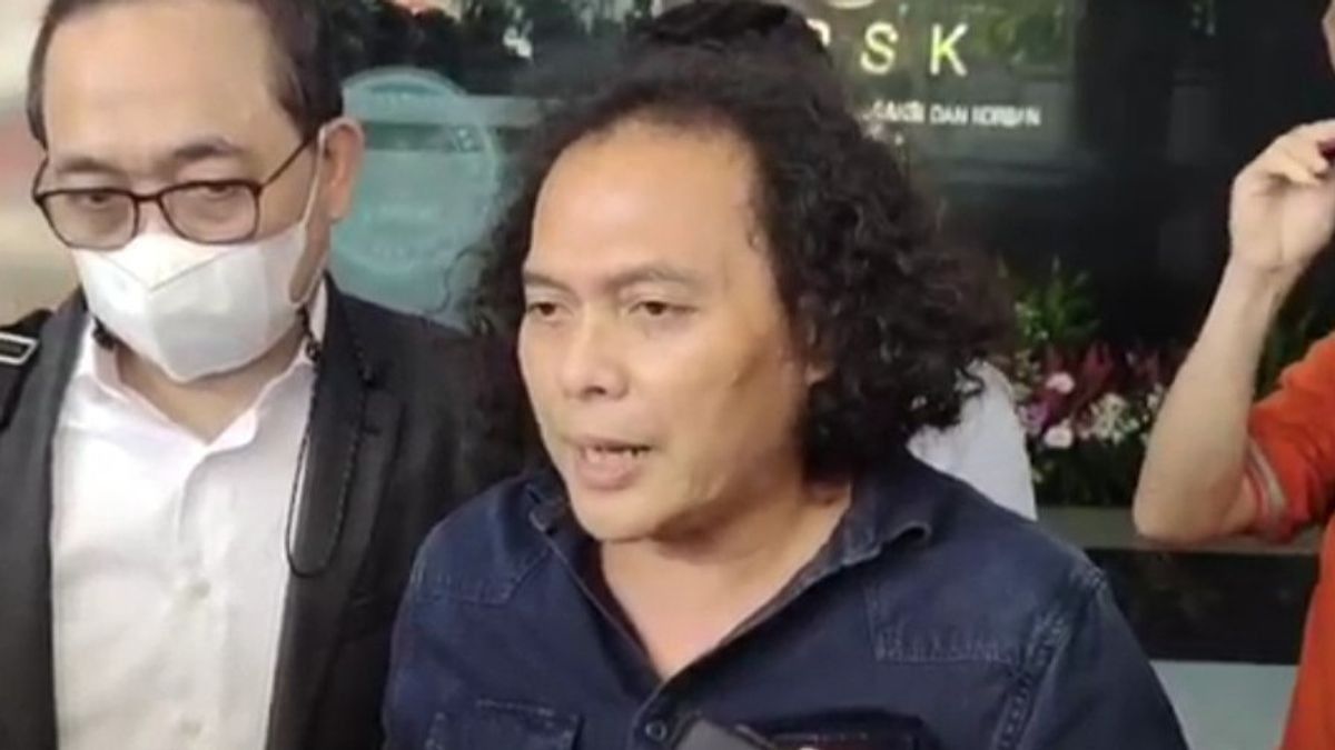 Disappointed That His Power Of Attorney Was Revoked, Former Lawyer Bharada E Deolipa Yumara Demands A Fee Of IDR 15 Trillion