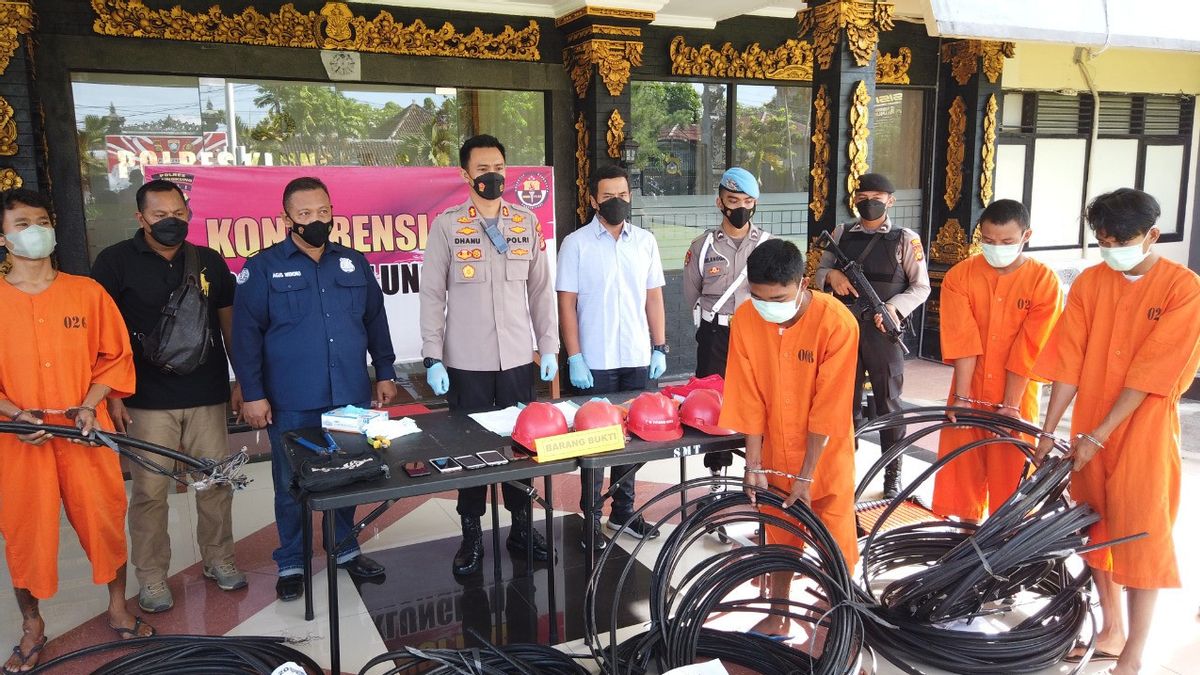 Pura-pura Jadi Teknisi, Kawanan Pencuri Gondol Kabel Jaringan Telkom di Bali