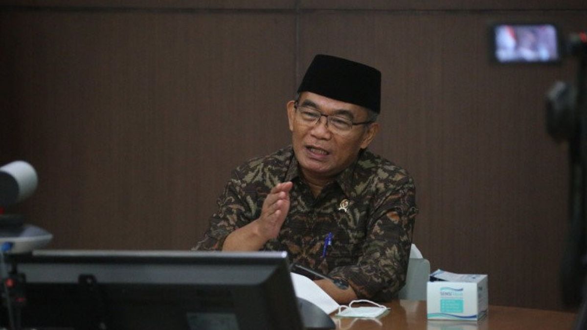 Coordinating Minister For Human Development And Culture Appreciates Prosecutors Proves Herry Wirawan Rape Dozens Of Students With Death Penalty