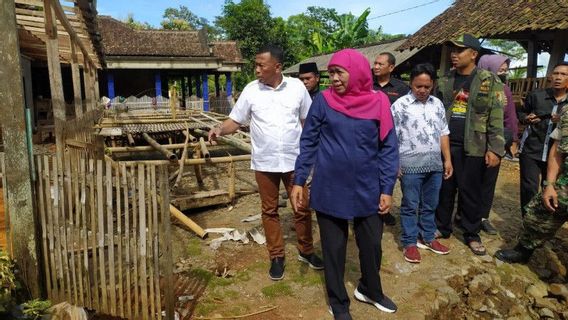 东爪哇省政府为受波诺罗戈移动土地影响的居民准备搬迁预算