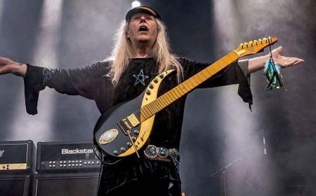 Terungkap! Rudolf Schenker Tidak Main Gitar di Lagu Scorpions Era Uli Jon Roth karena Terlalu 