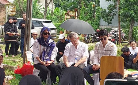 Ibunda Maxime Bouttier Ternyata Hembuskan Nafas Terakhir di Rumah Luna Maya