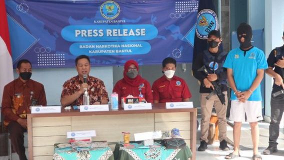 Buy Rp1 Million Cannabis Package From Jakarta, Teenagers In Bantul Arrested By BNN