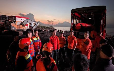 Tim SAR Cari Balita Hanyut di Selokan Usai Hujan di Manado