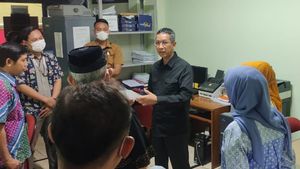 Pj Gubernur DKI Jakarta Sidak Kantor Kecamatan Senen, Minta Pelayanan Masyarakat Ditingkatkan Lagi