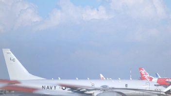 バリ島に到着, すぐにKRIナンガラ-402を探してP-8ポセイドン飛行機