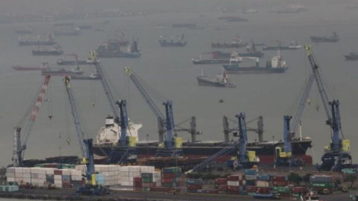 Pelindo 3 港口船舶流量在2023年达到115%的记录