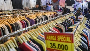 Soal <i>Thrifting</i> Menjamur di Pasar Indonesia, Begini Respons Desainer Lokal