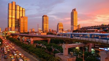 تايلاند ترفع أسعار الوقود بنحو 6 باهتات للتر، وتستمر أموال الدعم في الاستنزاف