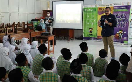 Perluas Literasi Syariah di Indonesia, Bank Muamalat Sambangi Sekolah-Sekolah di Cirebon