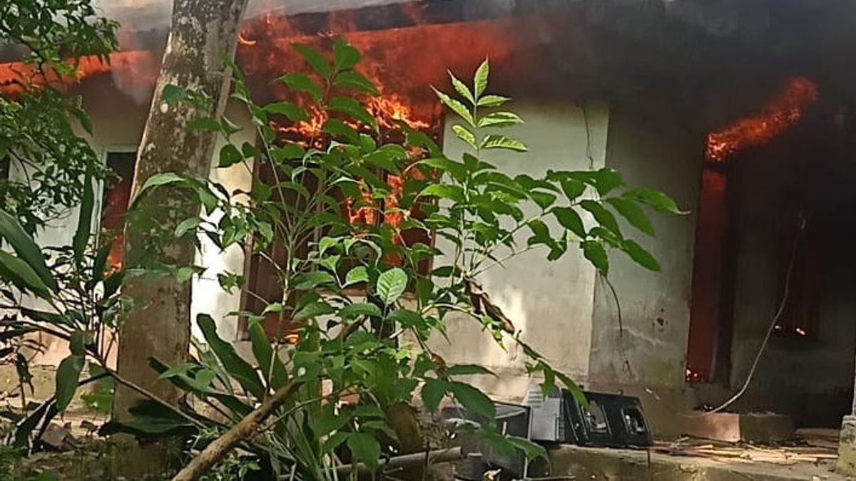Berita Bali Terkini: Rumah Warga Penggarap Lahan Sengketa di Buleleng Dirusak dan Dibakar Massa 