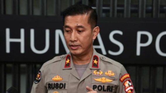 Sandingkan Foto Natalius Pigai dengan Gorila, Ambroncius Nababan Masih Saksi