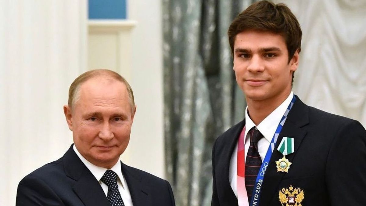 Attends Vladimir Putin's General Meeting, Russian Swimmer Rylov Sentenced To 9 Months Starting Today