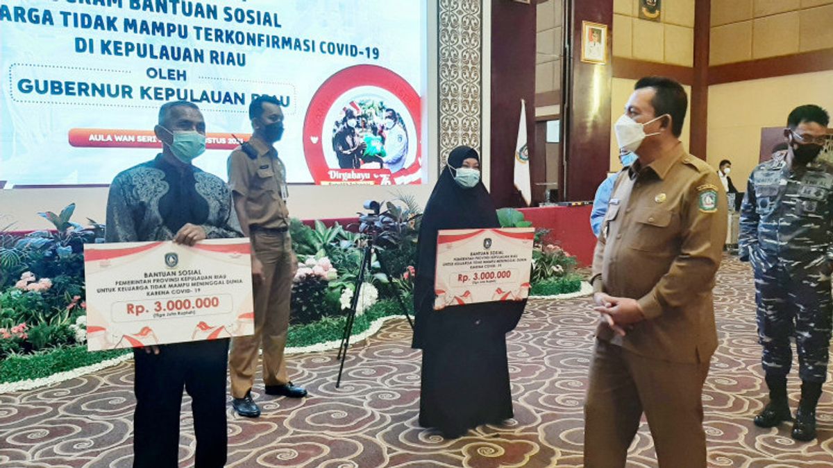 Riau Islands Provincial Government Gives IDR 1-3 Million Cash For Poor Families Who Are Affected By COVID-19