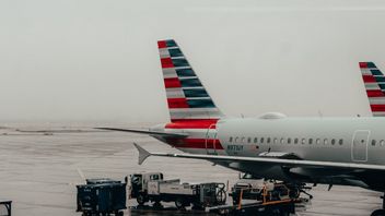 2 Beautiful Russian Launchers Become American Airlines CRJ700 Passengers Who Collisioned With Black Hawk